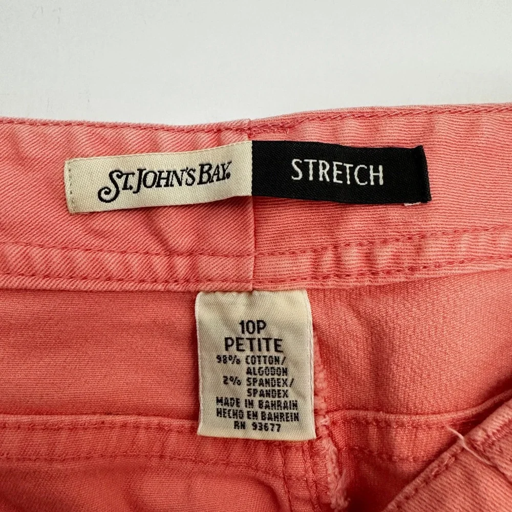 St. John's Bay Capri Women's size 10P Salmon Pink Denim‎ jeans